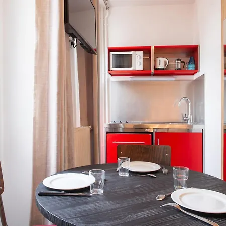 Fondary Family Residence-3